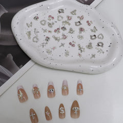 Ganepwns curved-back design ensures quick, secure application on nails