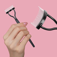 GAOSENLONK lash comb with dense metal teeth for quick clump removal.