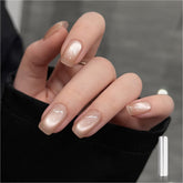 GAOY Nude Glassy Cat Eye botella de 16 ml con acabado holográfico duradero.
