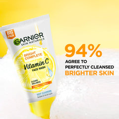 Garnier limpiador facial, aplicación con manos, rutina diaria.