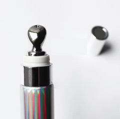 Generic Extreme Lip Plumper tingling action indicates temporary plumping on lips.