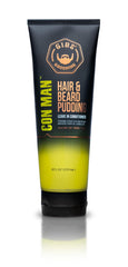 GIBS Con Man pudín para cabello y barba, vertido desde la botella para humectación.