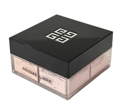 Detalle de textura de Givenchy Prisme Libre polvo suave y modulable.