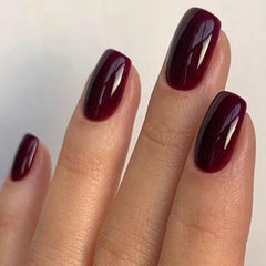 GLAMERMAID uñas falsas, look completo para ocasiones especiales.