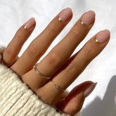 Glamnetic Goal Digger: uñas postizas brillantes y translúcidas en formato corto y redondo, ideal para uso diario.