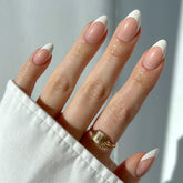 Glamnetic MaDamn uñas Frances top natural en almendra para un look elegante