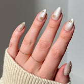 Glamnetic Sanded: uñas almendra nude con acabado suave para diario