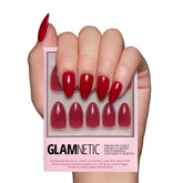 Glamnetic uñas postizas rojas clásicas en almendra corta con acabado brillante.