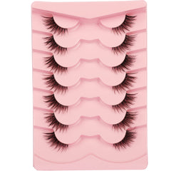 Gmagictobo half lashes with a 20mm clear band for natural cat-eye enhancement.