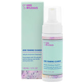 Good Molecules Acne Foaming Cleanser botella frontal para limpieza facial suave