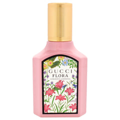 Gucci Flora Gorgeous Gardenia spray application demonstrates everyday wear
