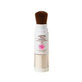 Polvo mineral con brocha de Hawaiian Tropic, amplio espectro SPF 30 para uso diario.