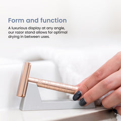 Henson Razor Stand highlights Ti22 compatibility and compact footprint.