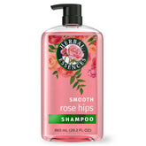 Champú Herbal Essences con escaramujos de rosa para brillo suave en el cabello.