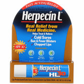 Bálsamo Herpecin-L en tubo con SPF 30 protege los labios del sol.