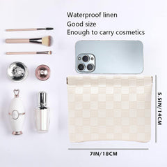 HIGH FIT no-zip makeup bag offers one-handed access for quick touch-ups on the go.