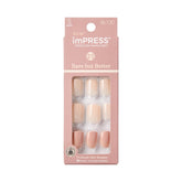 Las uñas imPRESS Simple Pleasure en tono desnudo corto squoval ofrecen ajuste cómodo y natural.