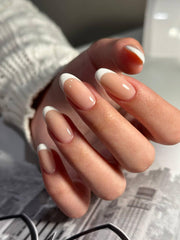 Overlay application on natural nails using IN.HYPE builder gel