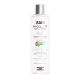 ISDIN Micellar desmaquilla y limpia la piel desde la botella.