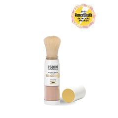 Back-of-hand priming with ISDIN Mineral Brush Powder initiates powder flow