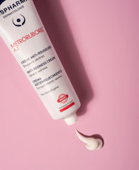 IsisPharma Metroruboril A.Z label close-up highlighting 15% azelaic acid