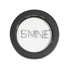 IS'MINE smooth glide formula delivers intense color for fast, confident applications.