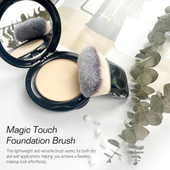 Jaasuee mini loose powder brush ideal for precise application.
