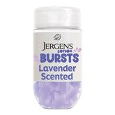 Jergens Lavanda: burbujas en estrella para piel suave y perfumada.
