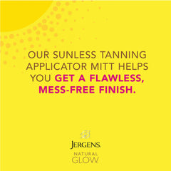 Lado aterciopelado del guante Jergens Natural Glow facilita difuminado.