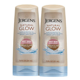 Jergens Natural Glow wet skin lotion application on damp skin for streak-free color