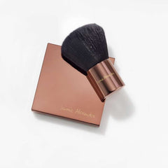 Jerome Alexander Magic Minerals, ajuste automático para tono uniforme.