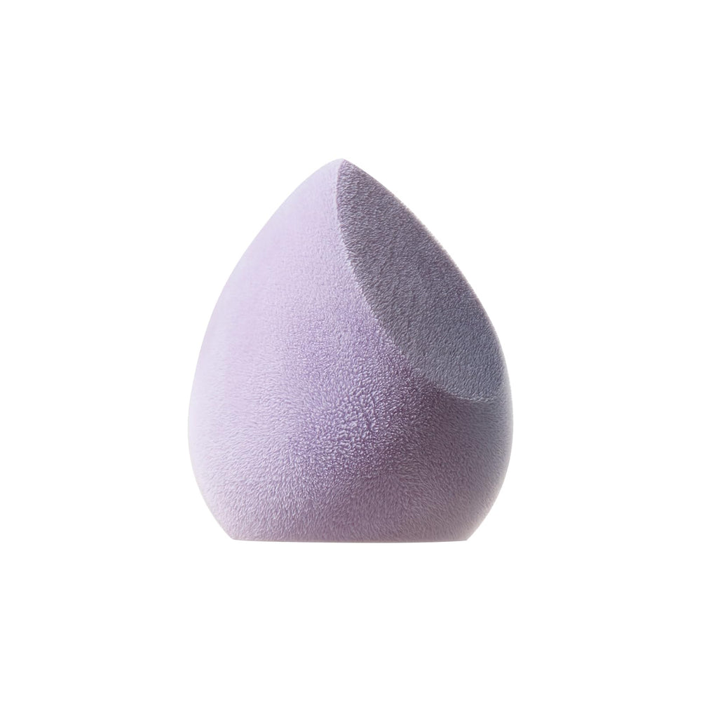 JUNO & Co microfiber sponge for full-coverage foundation with an airbrushed finish.