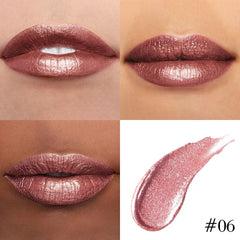 Aplicacion de Kaely con dos puntas para delinear y colorear con precisión en bronce oscuro.