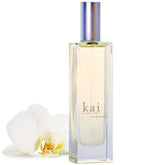 Kai eau de parfum gardenia bottle close-up for everyday freshness.