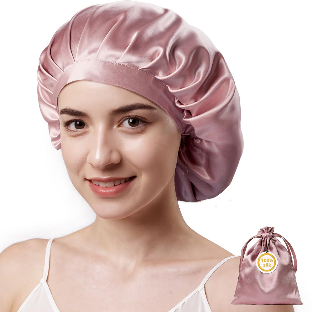Kaome silk bonnet inner and outer layers provide ultra-smooth, hydrated hair overnight.