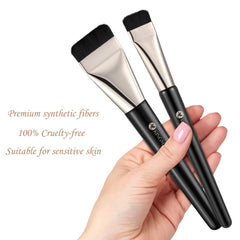 KINGMAS ultra-thin concealer brush for precise under-eye and blemish blending.