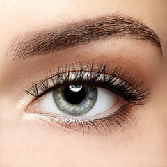 KISS Lash Couture Venus medium-length clusters balance fullness and lift.