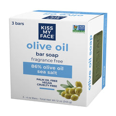 Textura cremosa de Kiss My Face con aceite de oliva para hidratación diaria.
