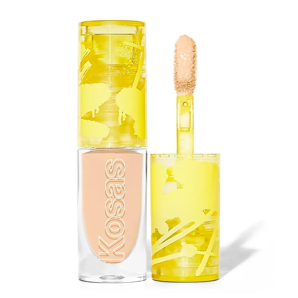 Kosas Revealer Concealer tono 04 con empaque compacto, ideal para viaje.