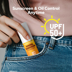 Kototo polvo mineral SPF50, resistente al agua para salidas al aire libre.