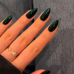 Uñas KQueenest ojo-gato esmeralda en forma almendra, acabado glamuroso