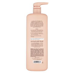 Kristin Ess The One conditioner pump showing easy daily application.