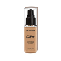 L.A. COLORS Truly Matte Foundation Soft Beige swatches demonstrate shade match.