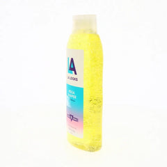Acabado con control definido gracias a L.A. Looks Mega Shaper Gel