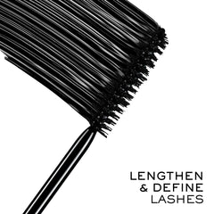 Lancôme Définicils brush hedgehog detail showing precise application.