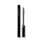 Lancôme Définicils wand close-up for precise, defined lashes.