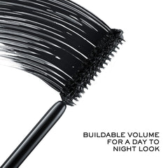 Close-up of the POWERFULL brush thickening lashes evenly from base to tip.