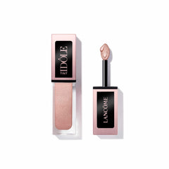 Lancôme Idôle Tint flat eyeshadow applicator reveals smooth buildable color in Desert Sand
