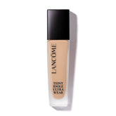 Lancôme Teint Idole Ultra Wear bottle in shade 135N with a long-lasting matte finish.