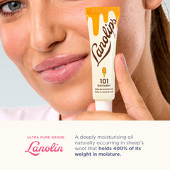 Lanolips 101 Unguento textura cremosa para una aplicación suave.
